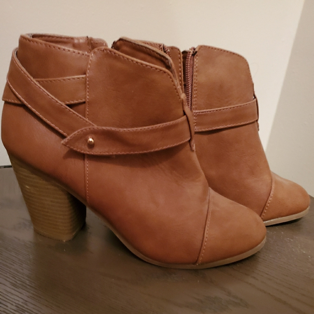 Ankle boots